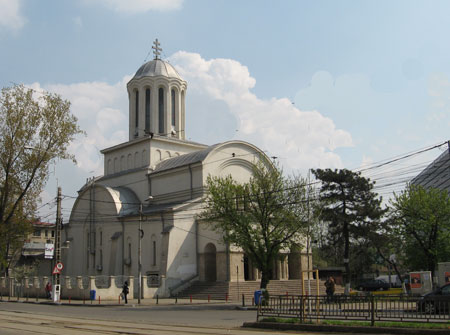 <a href='/biserici-si-manastiri-din-romania/87917-biserica-sfintii-imparati-constantin-si-elena-cismigiu' _fcksavedurl='/biserici-si-manastiri-din-romania/87917-biserica-sfintii-imparati-constantin-si-elena-cismigiu' title='Biserica Sfintii Imparati Constantin si Elena - Cismigiu' class='linking auto'>Biserica Sfintii Imparati Constantin si Elena</a> - Bariera Vergului