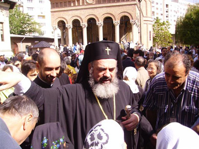 IPS Mitropolit Daniel, Patriarh ales al Bisericii Ortodoxe Romane, alaturi de credinciosi la Manastirea Antim