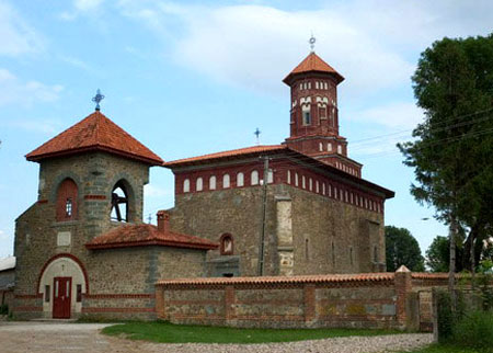 Biserica Alba - Biserica Sfantul Gheorghe - Baia