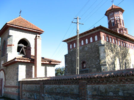 Biserica Alba - Biserica Sfantul Gheorghe - Baia