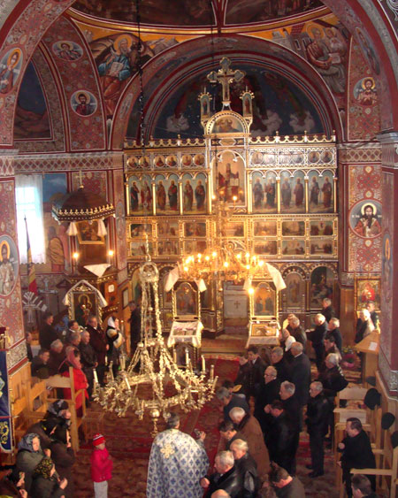 Biserica Nasterea Maicii Domnului - comuna Putna