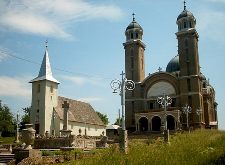 Biserica din Ghelari - inainte de restaurarea catedralei