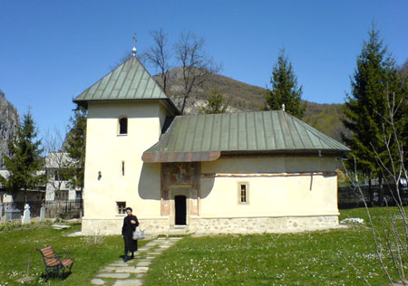 Biserica-bolnita a Manastirii Polovragi