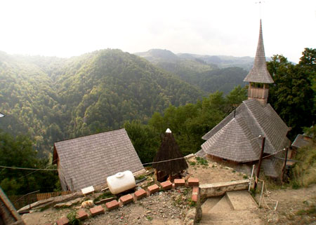 Manastirea Cetatuia Negru Voda - Meteora Romaniei