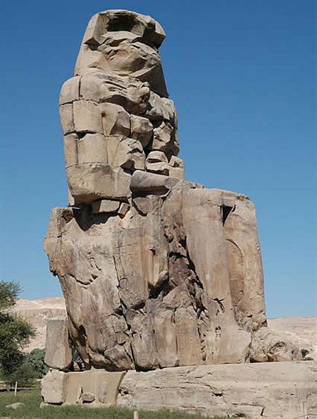 Colosul din Luxor