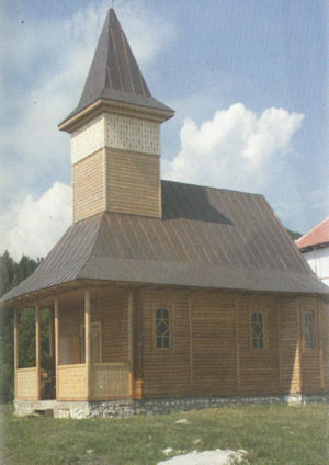 Biserica din lemn a Caminului de batrani Glimboca