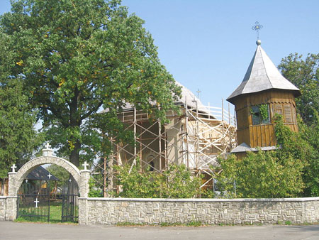 Biserica din Reuseni