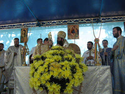 Sfintirea bisericii Cimitirului Izvorul Nou