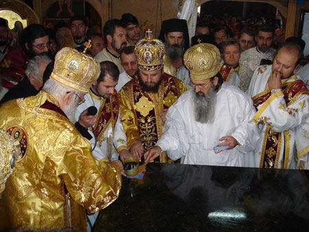 Manastirea Pestera Sf.Ap. Andrei