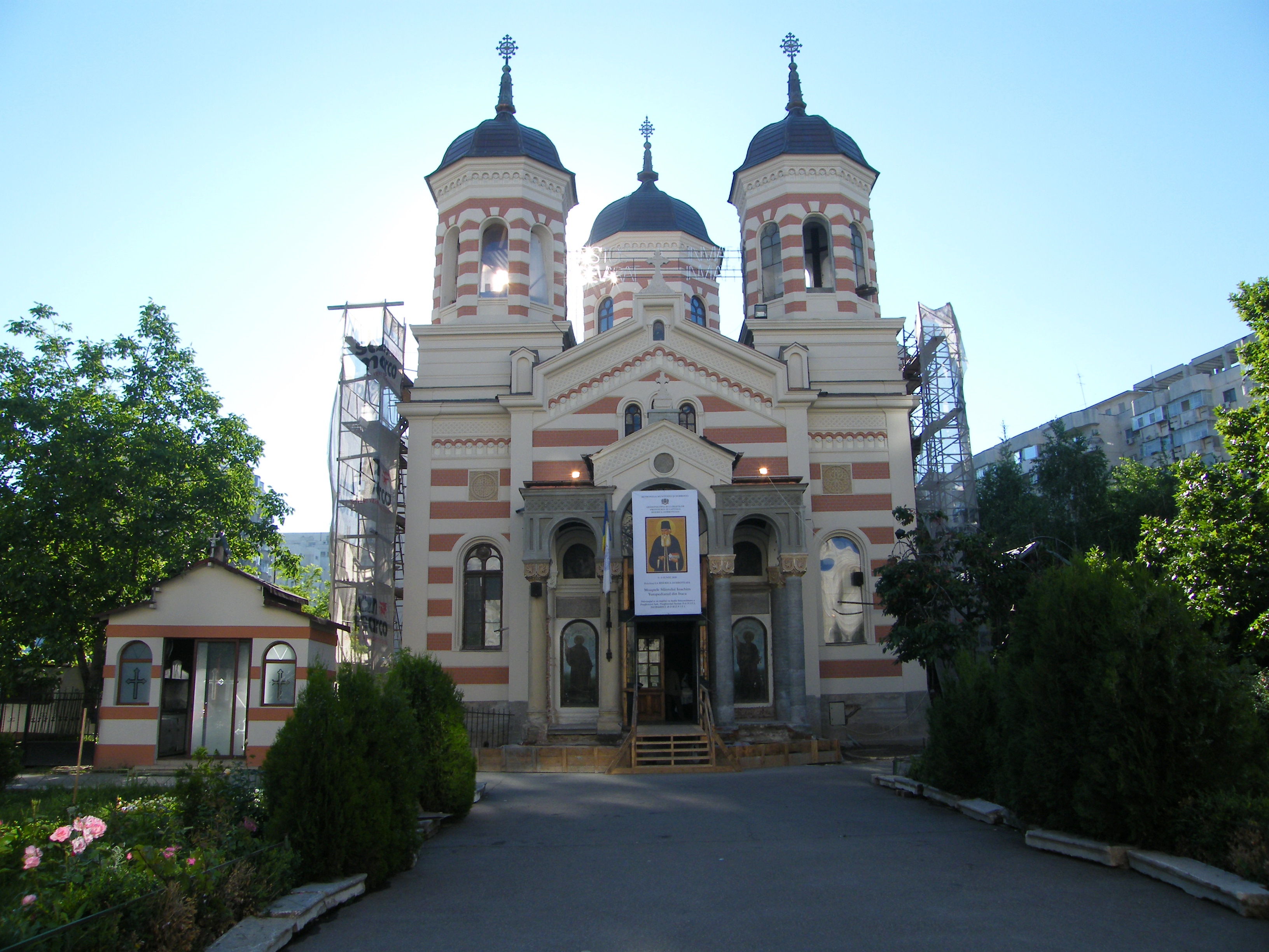 Biserica Dobroteasa