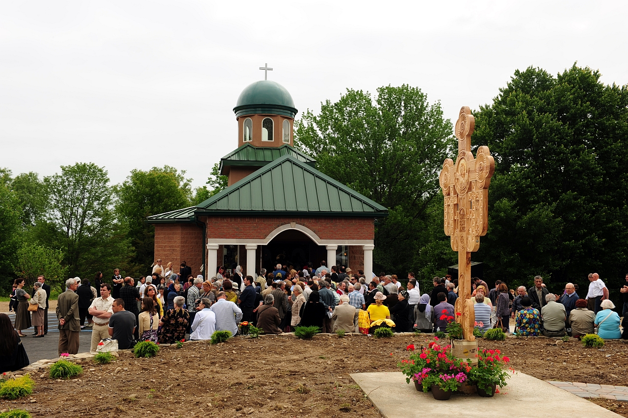 Sfintirea bisericii Manastirii "Sfantul Cuvios Dimitrie cel Nou" din Middletown, New York