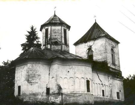 Biserici vechi din Ocnele Mari - Biserica Adormirea Maicii Domnului