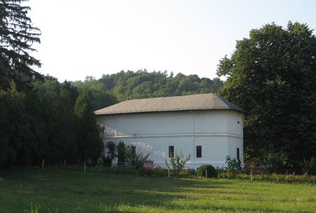 Biserica Bolnita - Episcopia Ramnicului