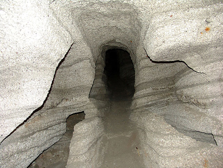 Catacombele din Milos