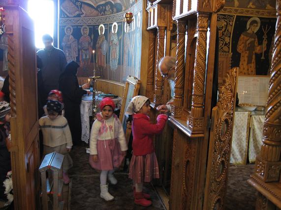 Manastirea Marcus - miruit copii