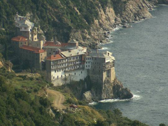 Arhitectura manastirilor athonite