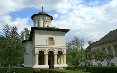 Manastirea Surpatele