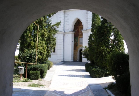Manastirea Slobozia - Sfintii Voievozi