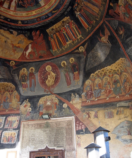 Biserica Sfintii Trei Ierarhi - Filipestii de Padure