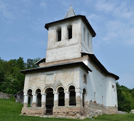 Manastirea Baia de Arama - Sfintii Arhangheli Mihail si Gavriil