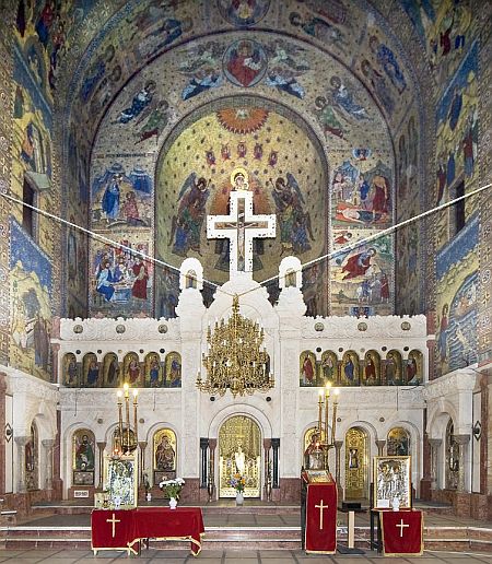 Biserica Casin - Sfintii Arhangheli Mihail si Gavriil