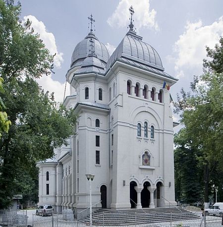 Biserica Sfantul Dumitru - Colentina