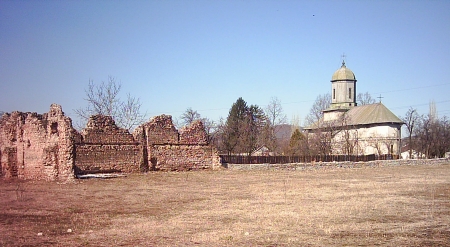 Biserica din Doicesti - Nasterea Maicii Domnului