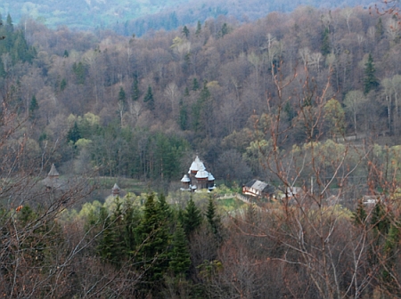 Manastirea Poiana Marului