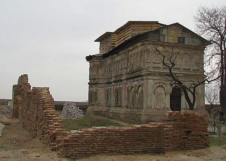 Biserica Sfantul Andrei - Frunzanesti - Fundeni