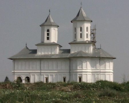 Biserica Sfantul Andrei - Frunzanesti - Fundeni