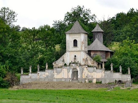 Biserica monumentala din Hiliseu Crisan