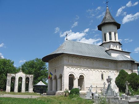 Biserica Adormirea Maicii Domnului - Itcani