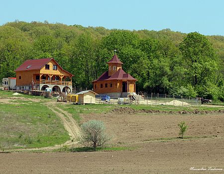 Schitul Sfantul Gherman din Dobrogea - Canaraua Fetei