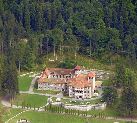 Capela Castelului Cantacuzino - Busteni