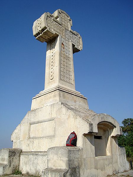 Crucea de Piatra - Calugareni