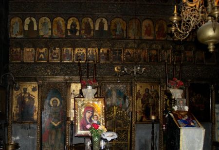Biserica Sfanta Treime - Golesti