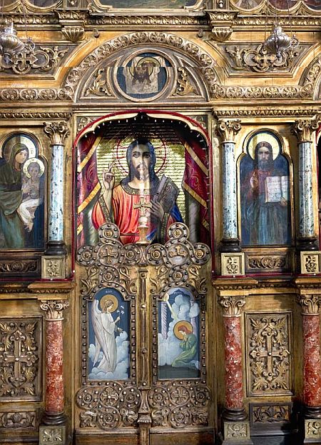 Biserica Adormirea Maicii Domnului - Manesti