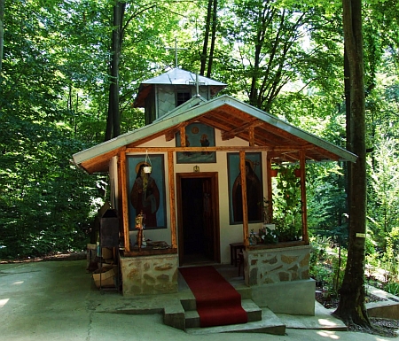Biserica Izvoarelor de Leac