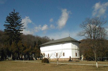 Biserica Bolnita - Episcopia Ramnicului