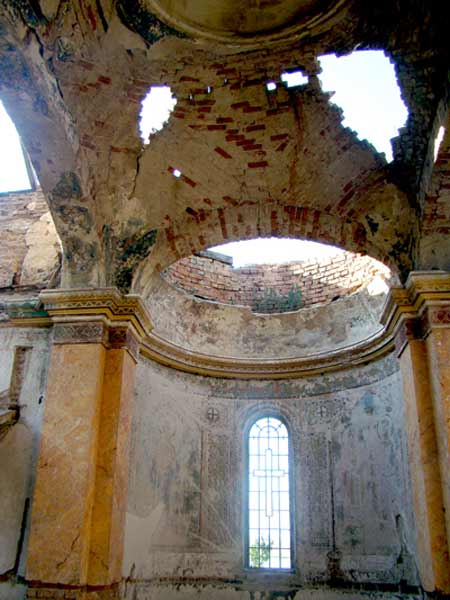 Biserica din Fundeni - Frunzanesti