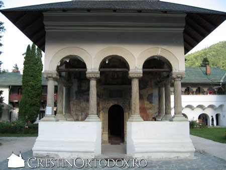 Manastirea Sinaia - Biserica Adormirea Maicii Domnului