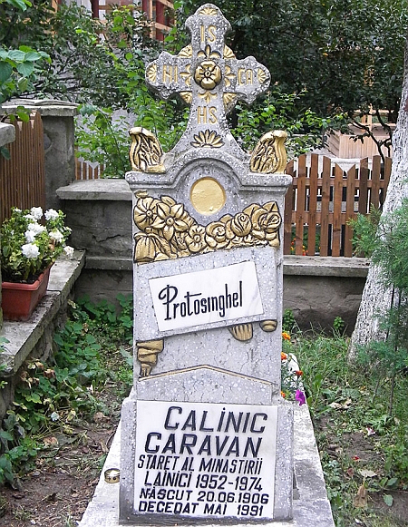 Parintele Calinic Caravan
