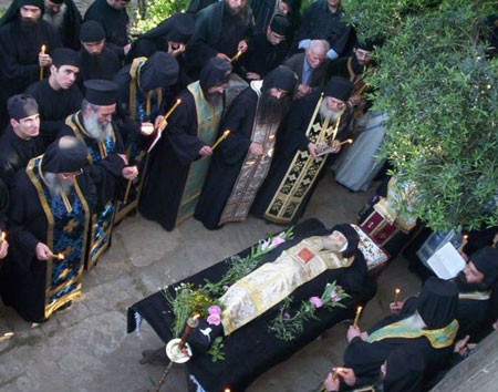Mormantul Parintelui Dionisie Ignat - Sfantul Munte Athos