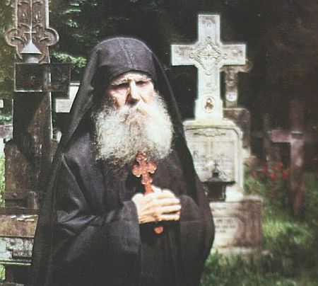 Mormantul Parintelui Paisie Olaru - Sihastria