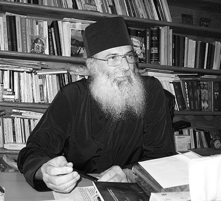 Parintele Teofil de la Manastirea Pangarati